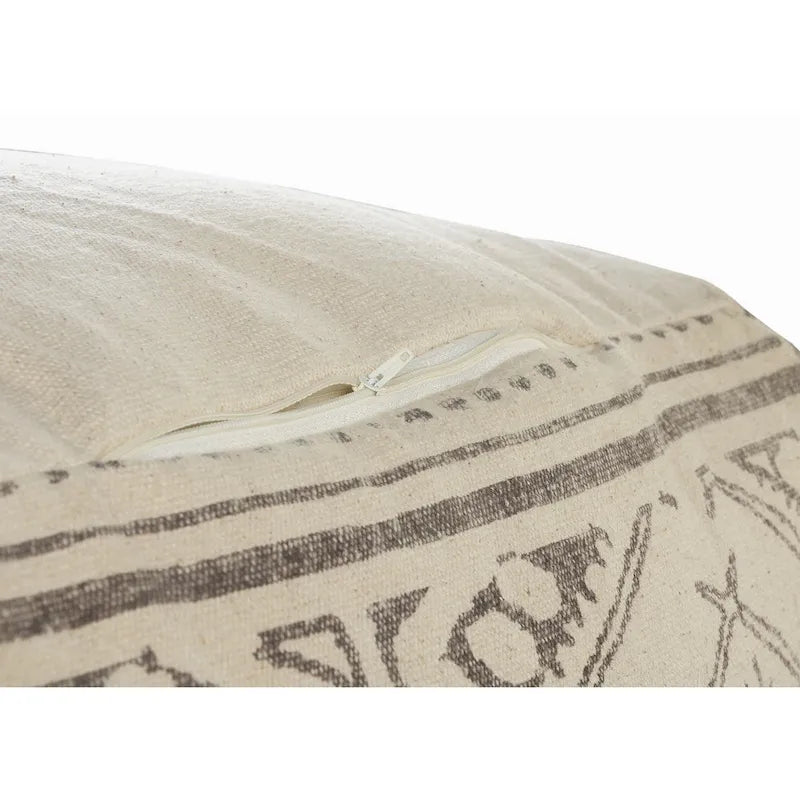 Handgefertigter geometrischer Pouf im rustikalen Landhausstil